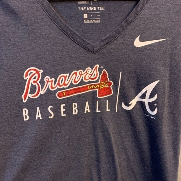 Nike Braves Baseball V-Neck T-Shirt. Size Small - Picture 3 of 5